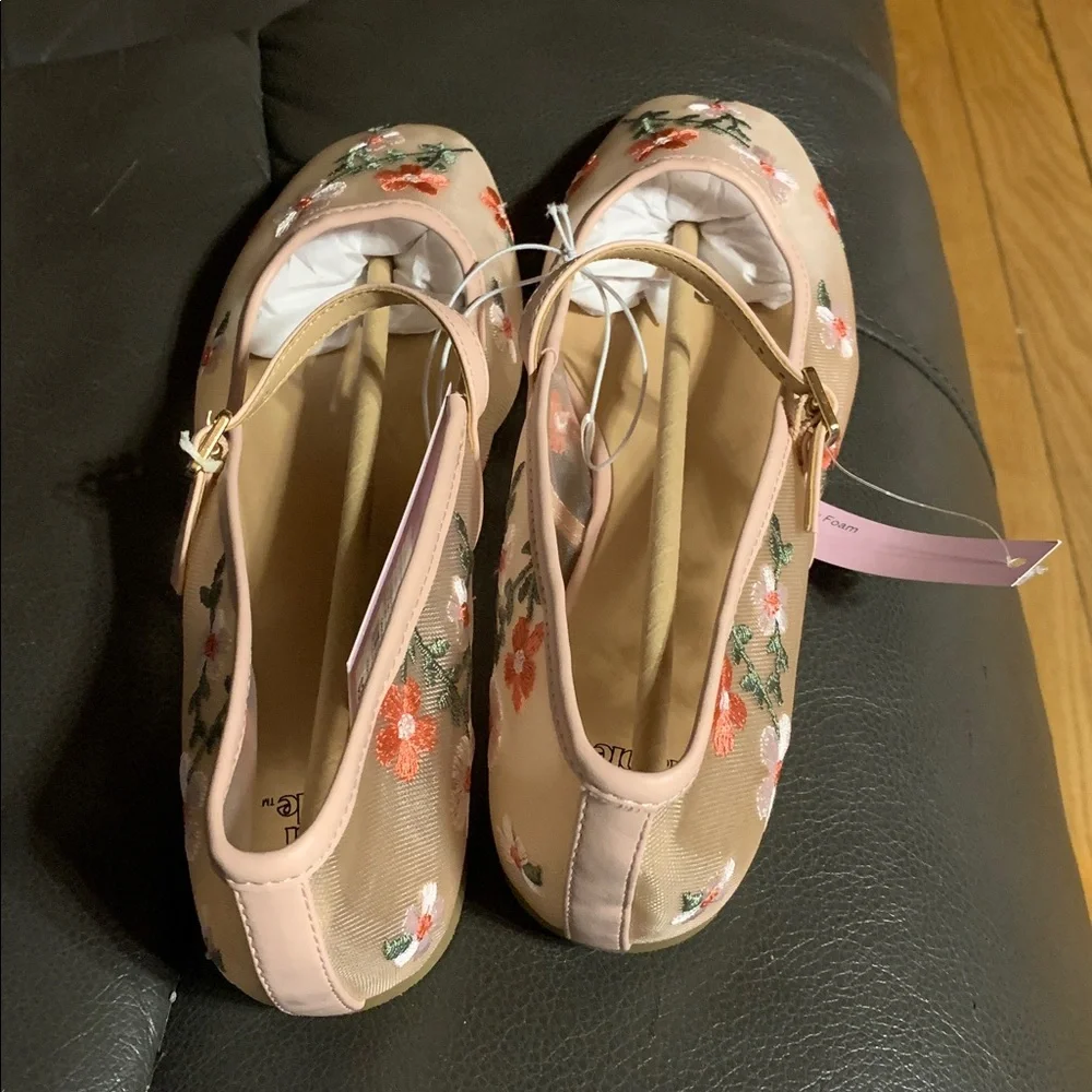 Embroidered Pink Floral Mary Jane Flats size 8.5 new - Picture 3 of 5